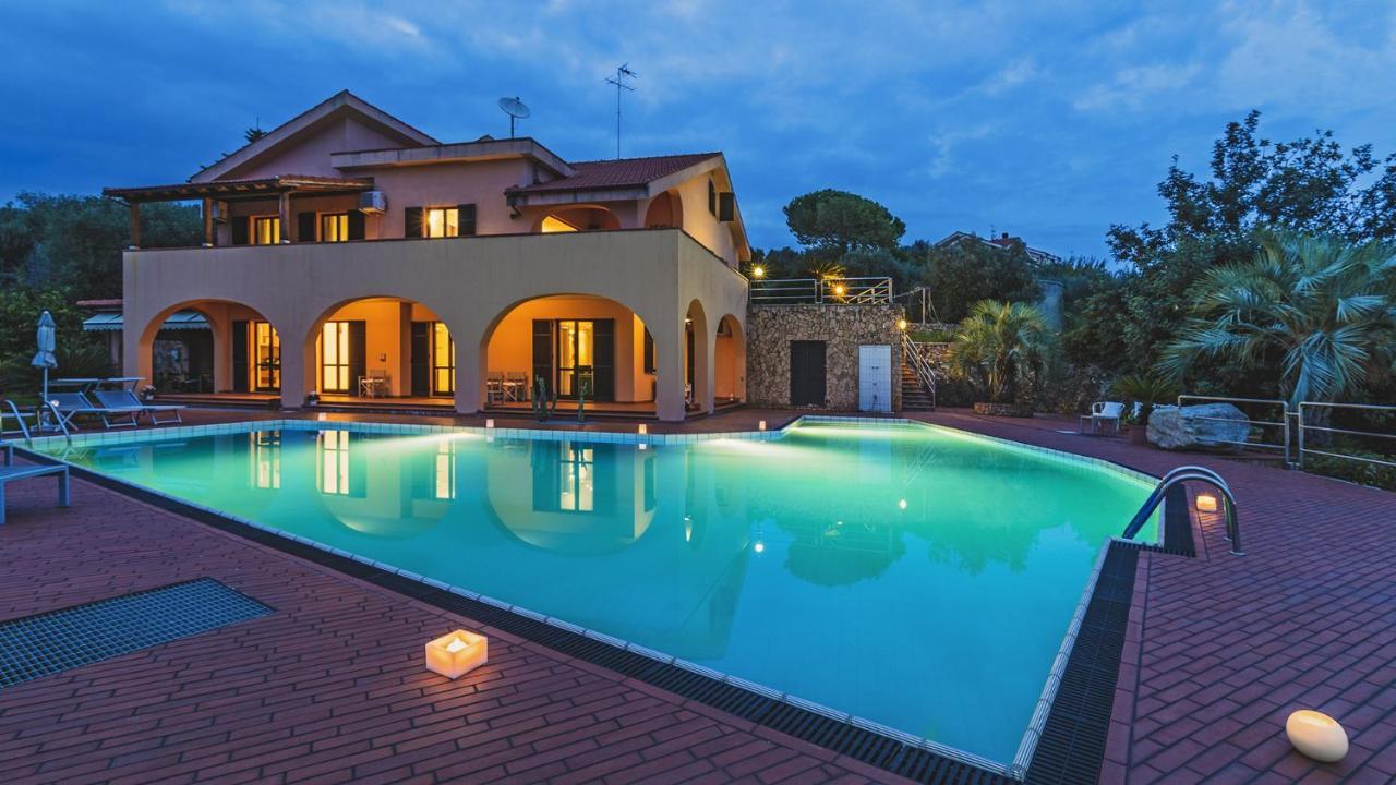 Villa Elda 6, Emma Villas Loano Exterior foto