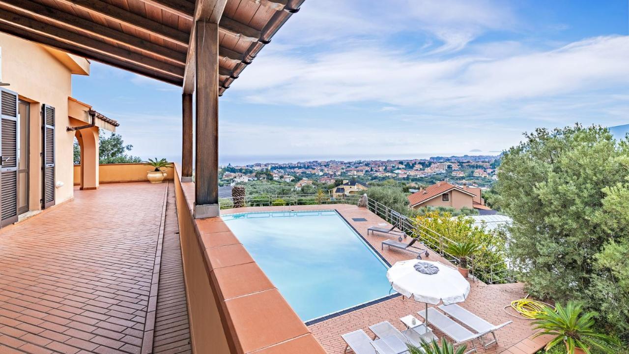 Villa Elda 6, Emma Villas Loano Exterior foto